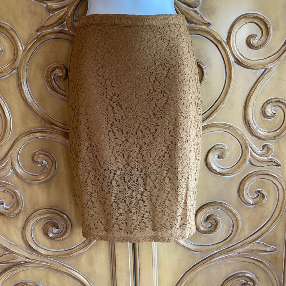 Forever 21 Golden Lace Skirt